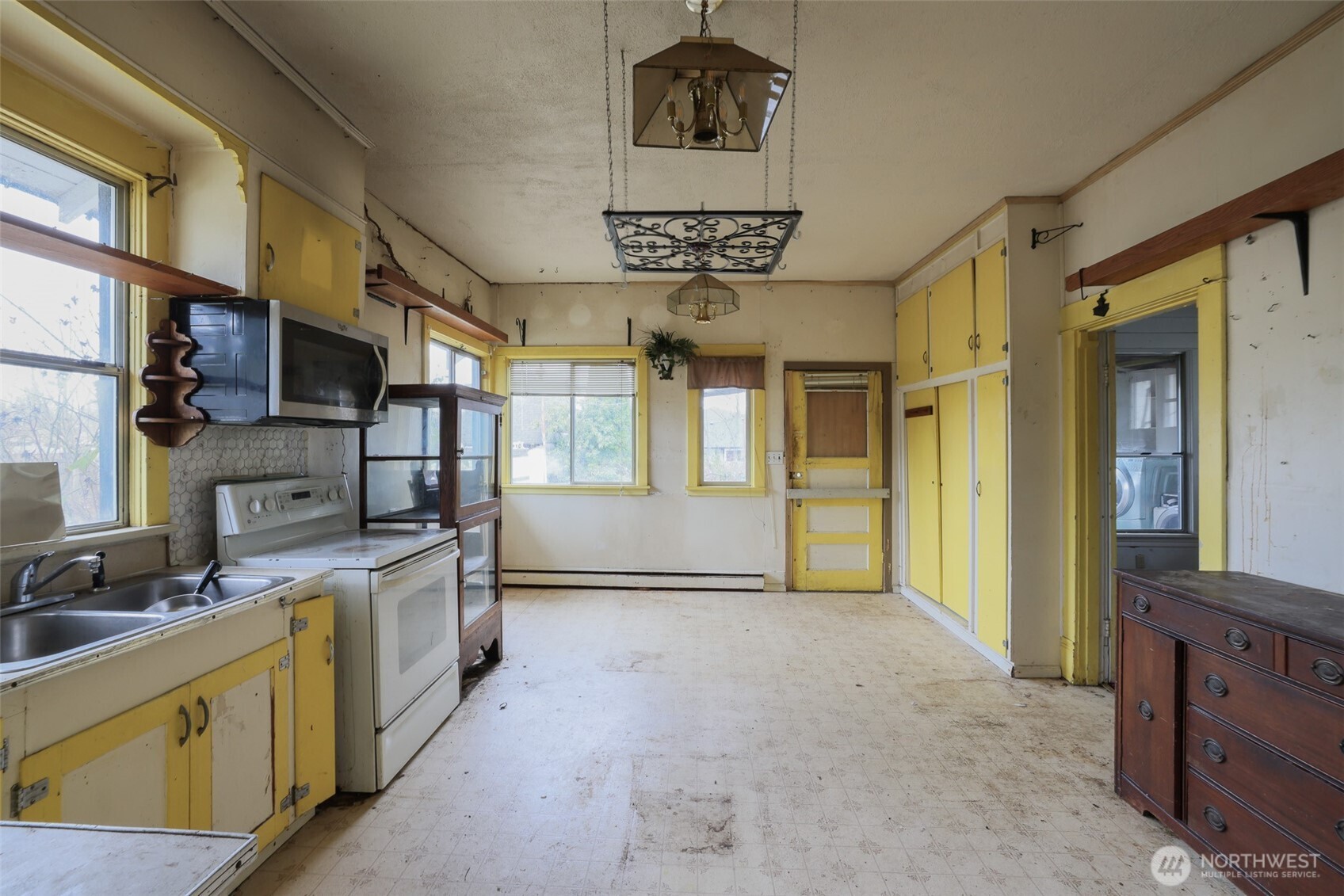 239 6th Street Gold Bar, WA 98251 - Photo 10 of 25