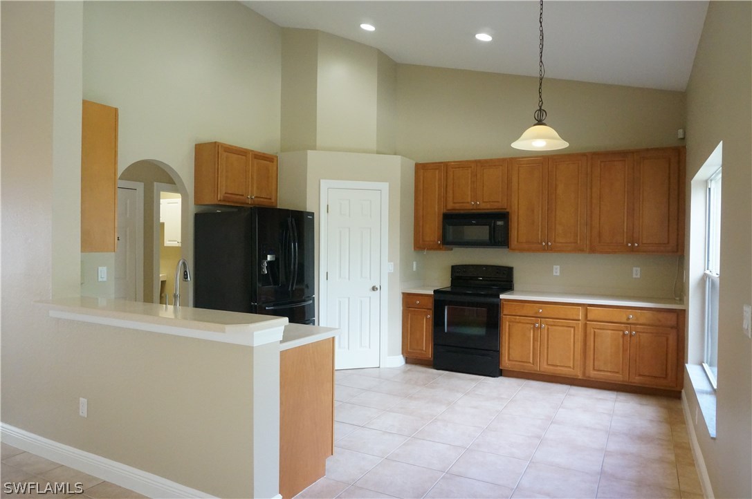 17520 Corkscrew Road Estero, FL 33928 - Photo 9 of 25 Gallery Image 9