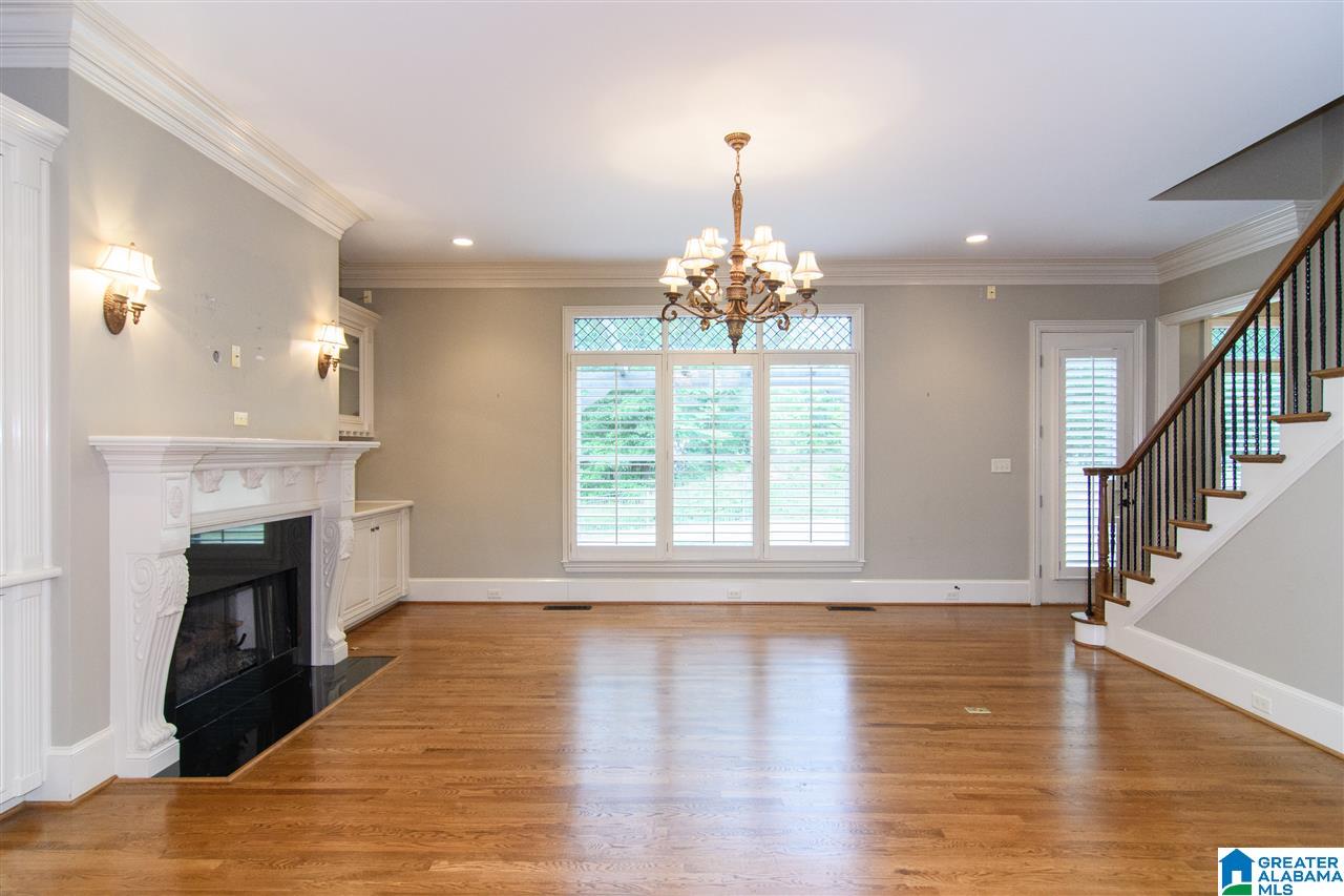 809 Crown Circle Birmingham, AL 35242 - Photo 5 of 50