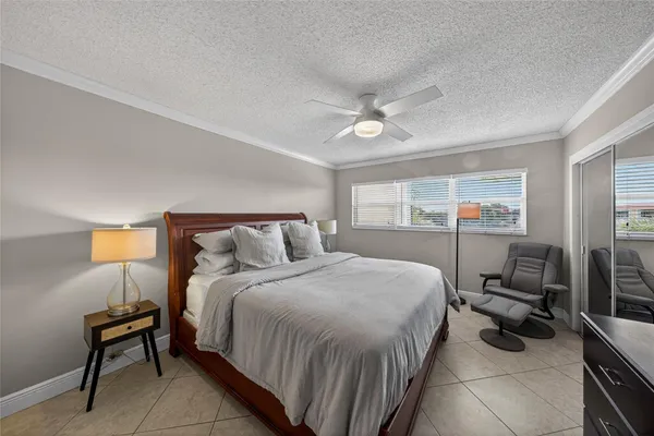 $3,300 | 3180 Northeast 48th Court, Unit 412, Lighthouse Point, FL 33064