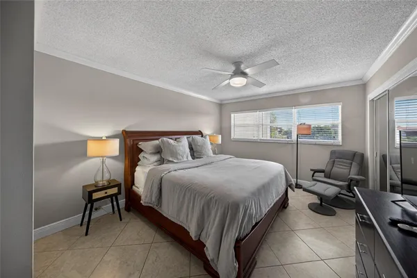 $3,300 | 3180 Northeast 48th Court, Unit 412, Lighthouse Point, FL 33064