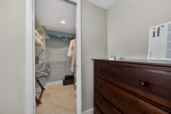 $3,300 | 3180 Northeast 48th Court, Unit 412, Lighthouse Point, FL 33064