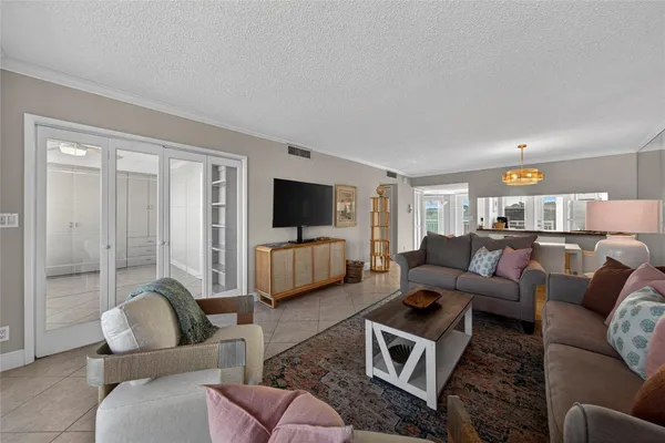 $3,300 | 3180 Northeast 48th Court, Unit 412, Lighthouse Point, FL 33064