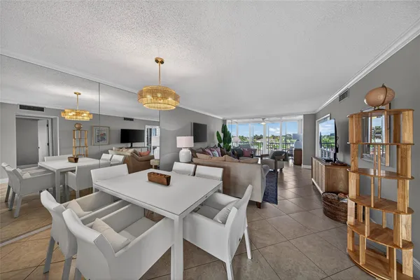 $3,300 | 3180 Northeast 48th Court, Unit 412, Lighthouse Point, FL 33064