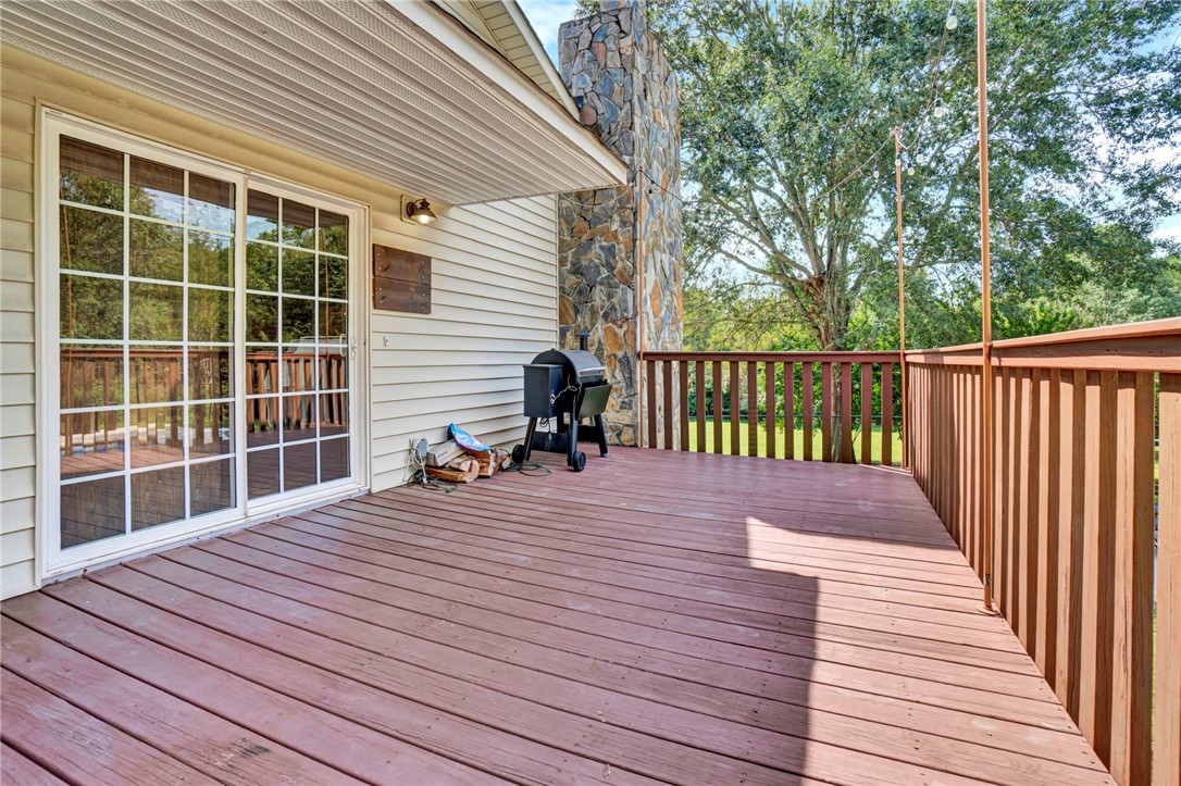 547 Crest Drive Easley, SC 29640 - Photo 28 of 48