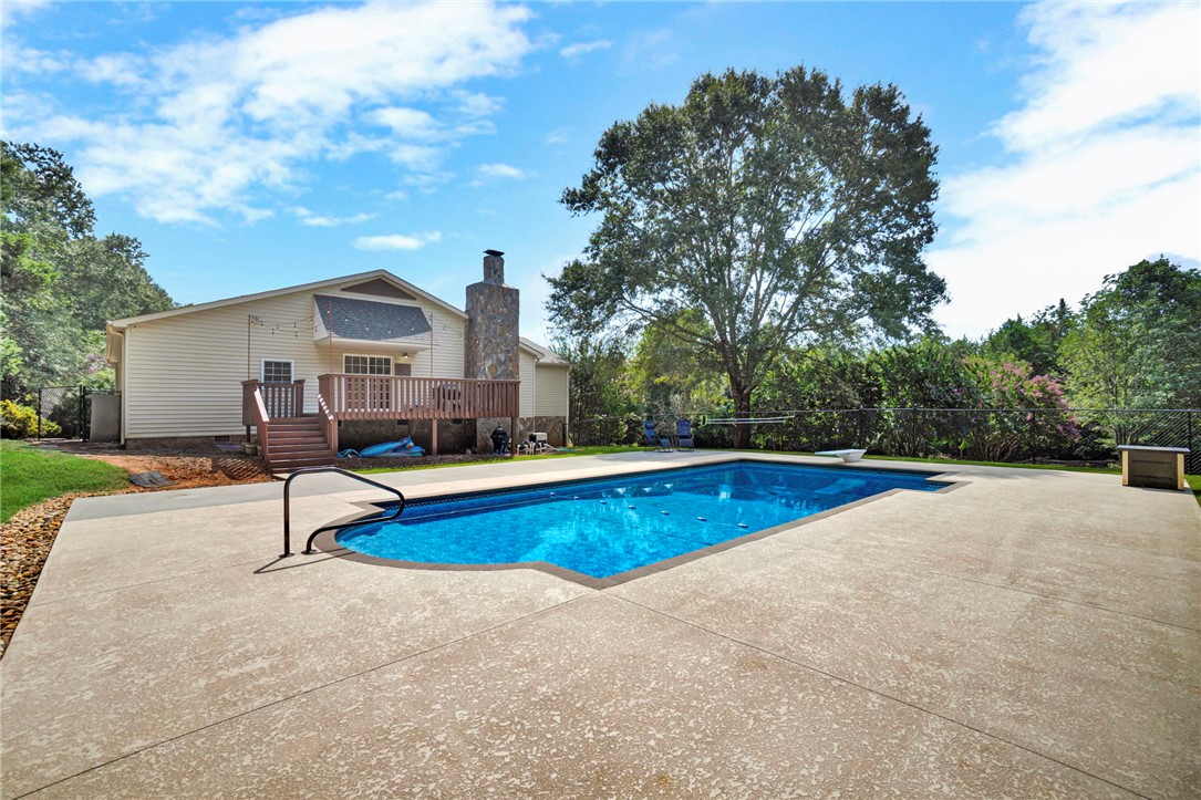 547 Crest Drive Easley, SC 29640 - Photo 44 of 48