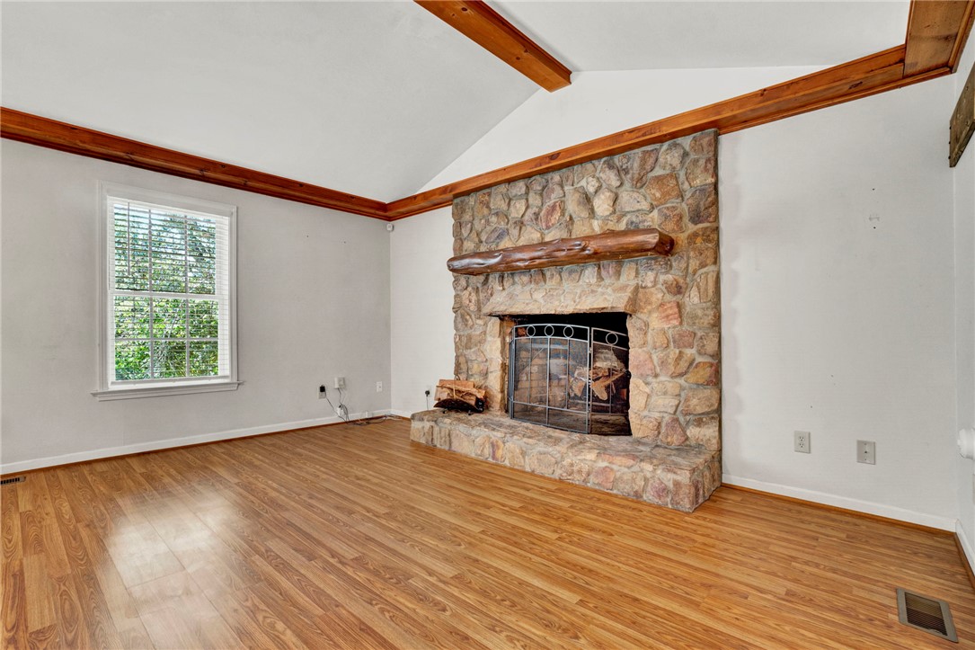 547 Crest Drive Easley, SC 29640 - Photo 8 of 48