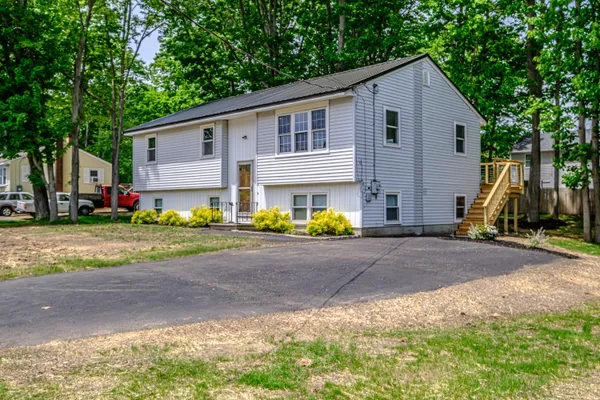 $592,500 | 211 Alfred Street, South Portland, ME 04106