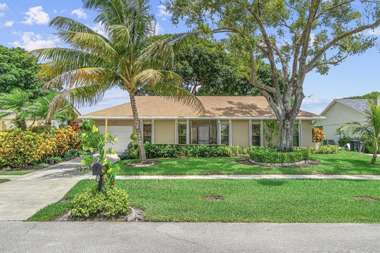 6347 Timberlakes Way Delray Beach, FL 33484 - Photo 2 of 49 LAKEFRONT HOME