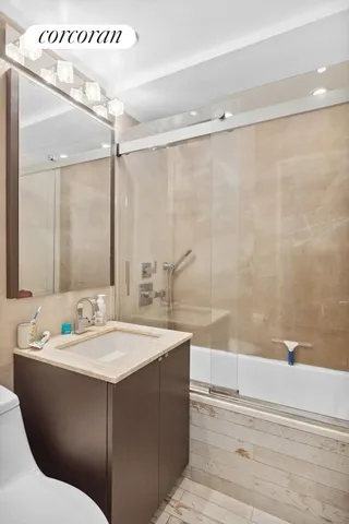 $999,000 | 24 West 83rd Street, Unit 5R | Upper West Side