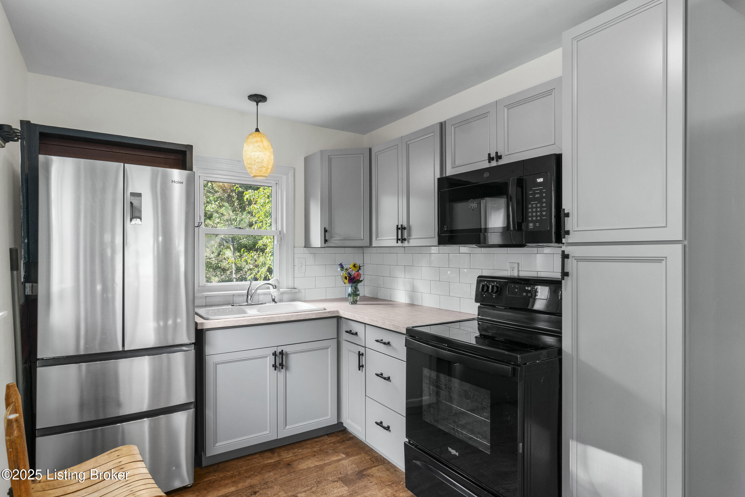 3031 University Road Louisville, KY 40206 - Photo 10 of 49 dsc03570