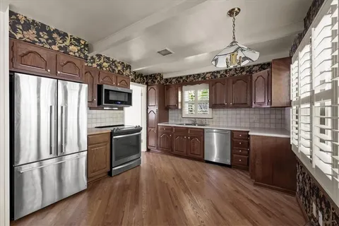 $340,000 | 9249 Switzer Street, Overland Park, KS 66212
