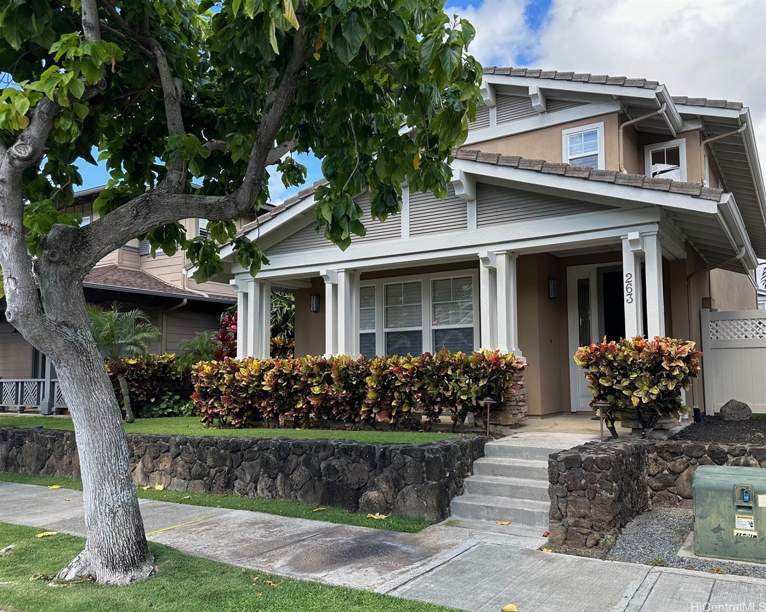 520 Lunalilo Home Road, Unit 263 (CW214) Honolulu, HI 96825 - Photo 1 of 1 front view of a house with a yard