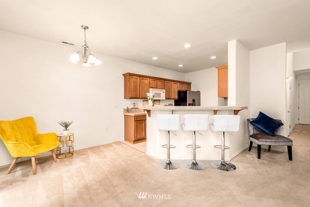 3003 Southeast 11th Place, Unit 1085 Renton, WA 98058 - Photo 5 of 18 Gallery Image 5