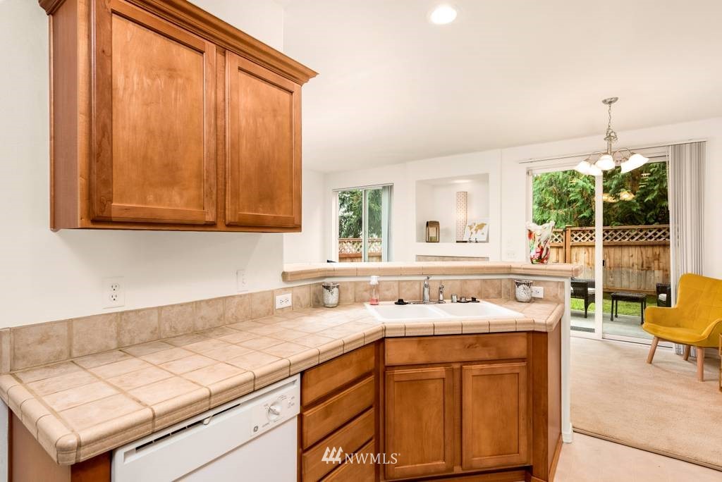 3003 Southeast 11th Place, Unit 1085 Renton, WA 98058 - Photo 8 of 18 Gallery Image 8