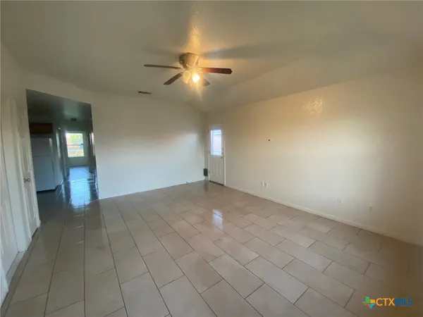 $1,097 | 103 Castellon Court, Unit B, Killeen, TX 76542