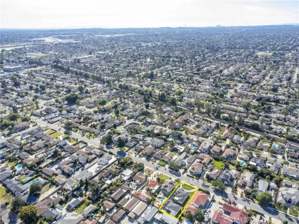 $4,000 | 2558 South 10th Avenue, Monrovia, CA 91016