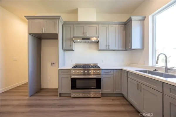 $4,000 | 2558 South 10th Avenue, Monrovia, CA 91016