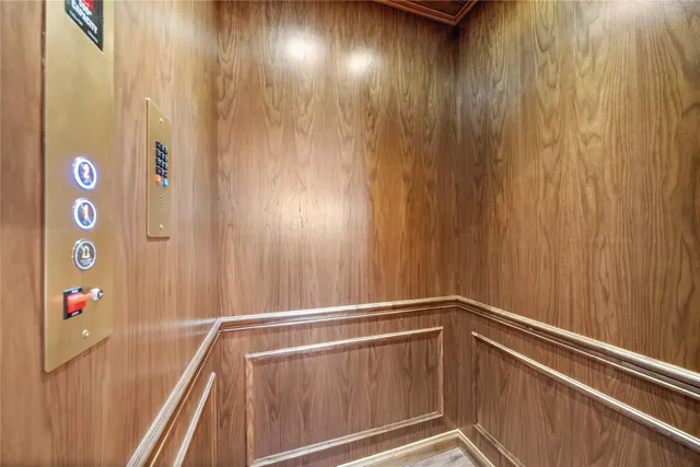 a view of walk in closet