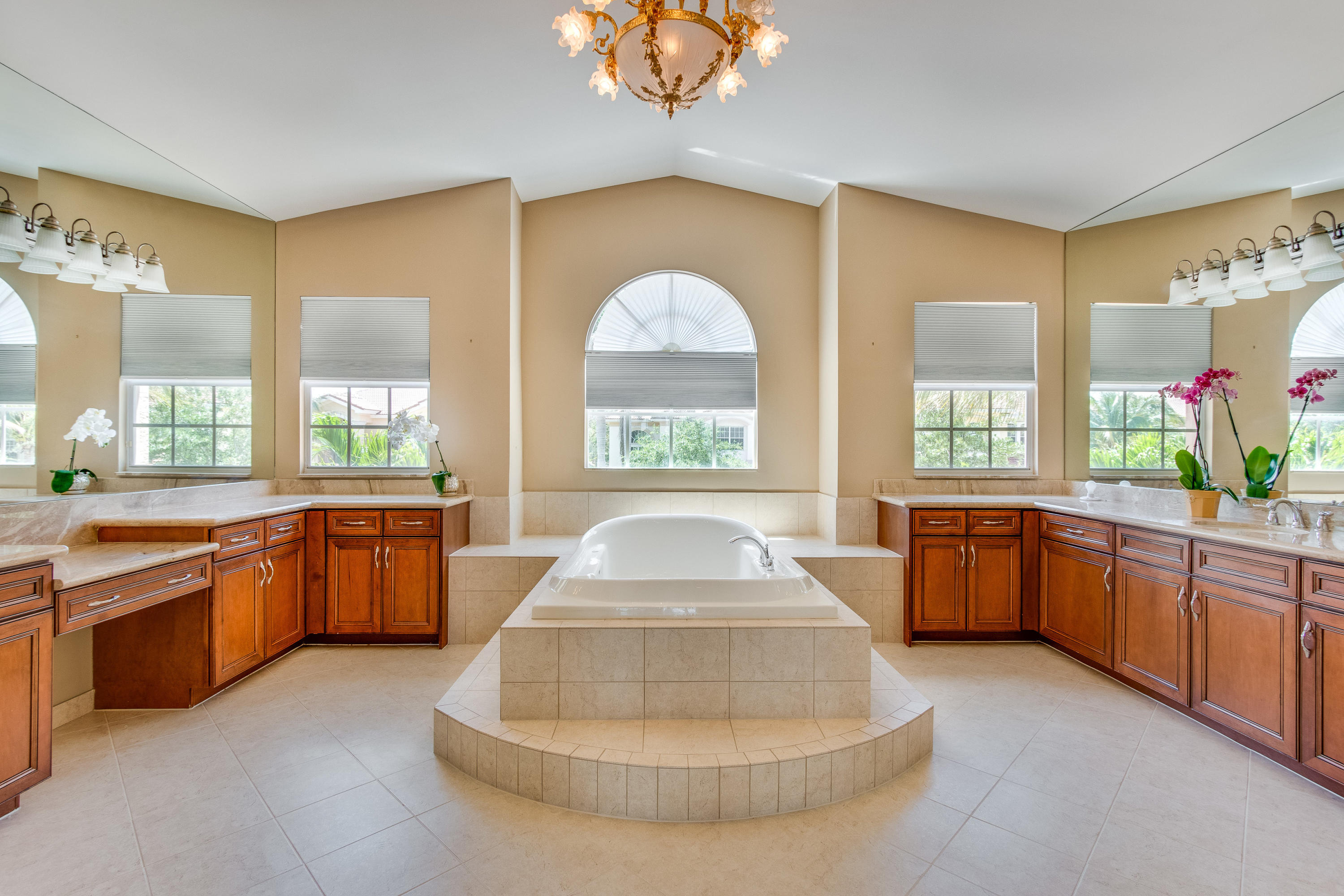 11054 Misty Ridge Way Boynton Beach, FL 33473 - Photo 25 of 75 Master Bath