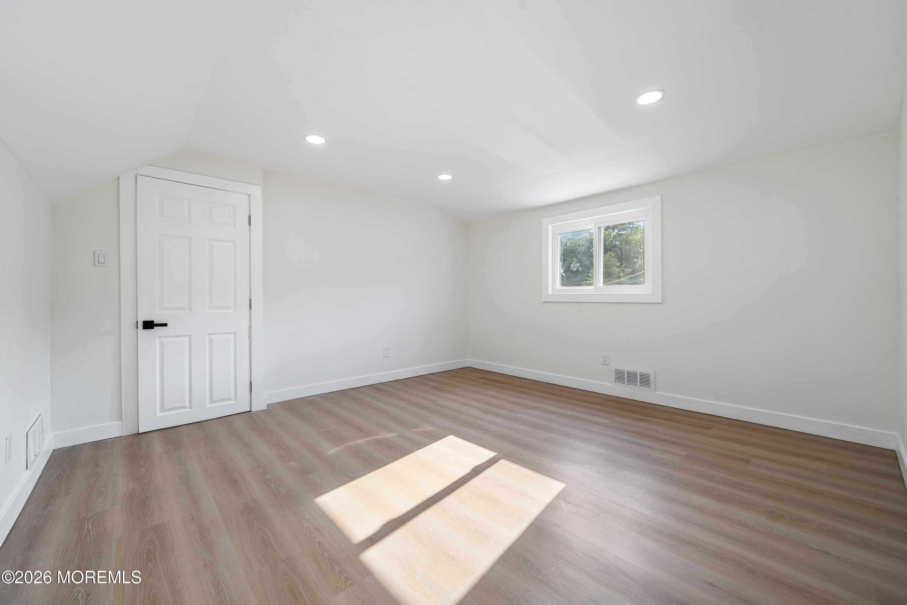 33 Glen Road Howell, NJ 07731 - Photo 13 of 23 SEV06181