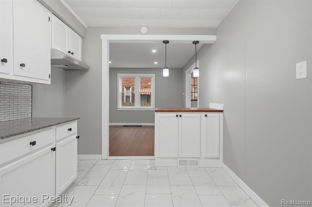 9991 Robson Street Detroit, MI 48227 - Photo 12 of 30