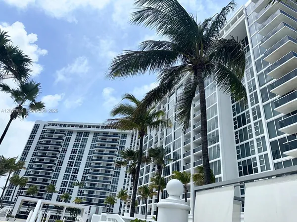 $3,900 | 10275 Collins Avenue, Unit 1428, Bal Harbour, FL 33154