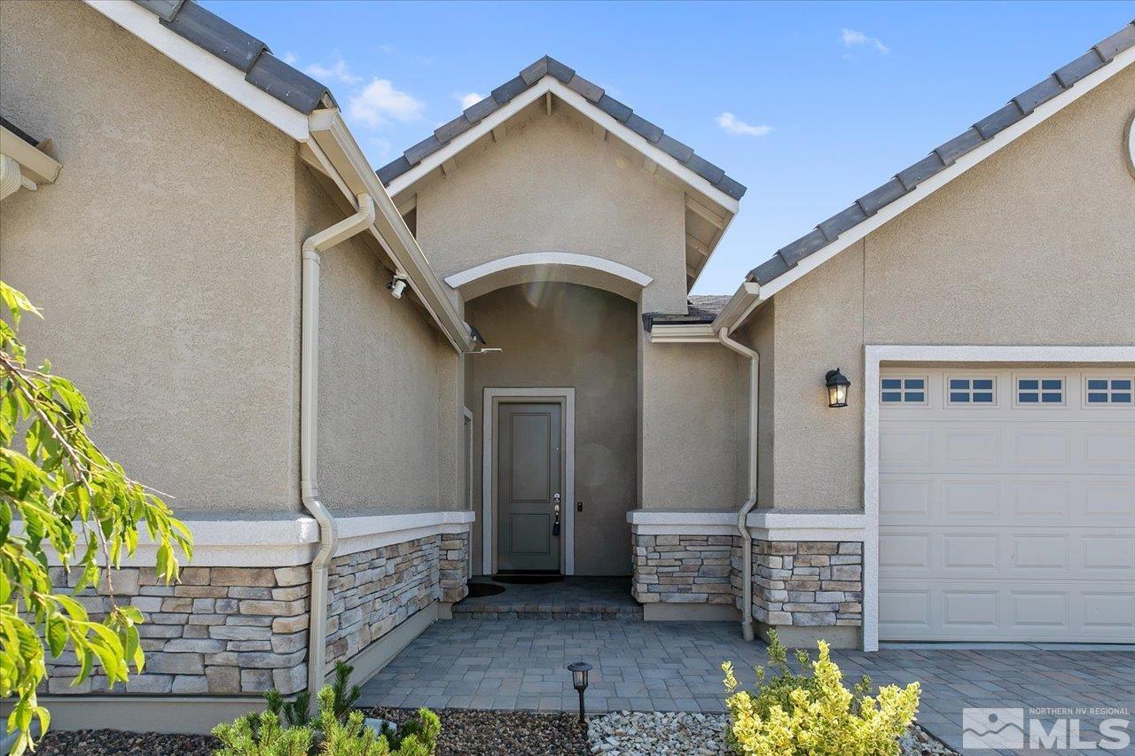 9934 Autumn Sage Drive Reno, NV 89521 - Photo 3 of 39 a view of entryway