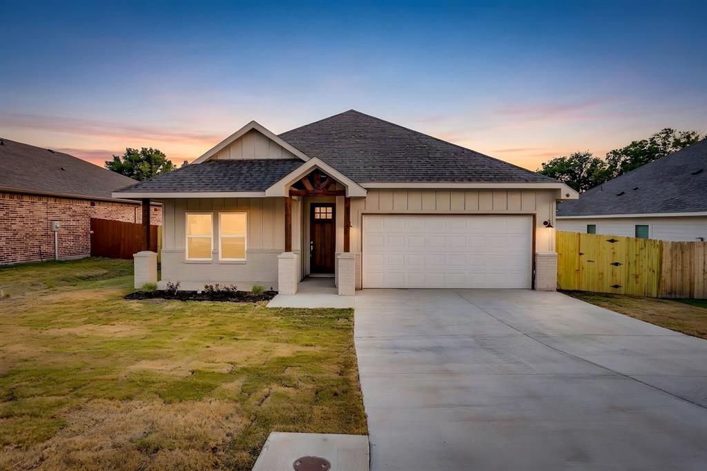 1024 Lakeview Ridge Fort Worth, TX 76108 - Photo 1 of 38 Twilight view