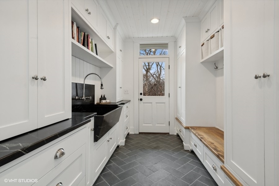 383 West County Line Road Barrington Hills, IL 60010 - Photo 37 of 75