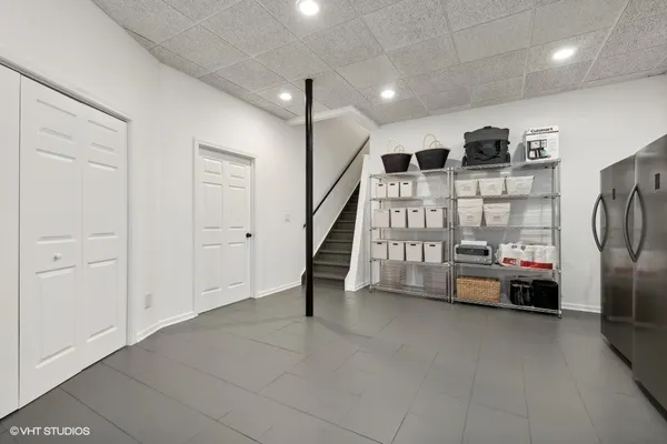 $1,995,000 | 383 West County Line Road, Barrington Hills, IL 60010