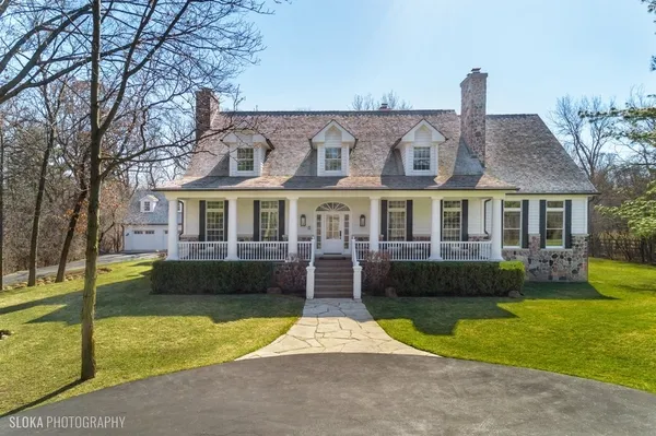 $1,995,000 | 383 West County Line Road, Barrington Hills, IL 60010