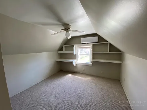 $1,735 | 2 West 4th Street, West Jefferson, NC 28694