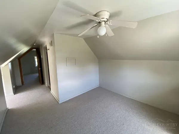 $1,735 | 2 West 4th Street, West Jefferson, NC 28694