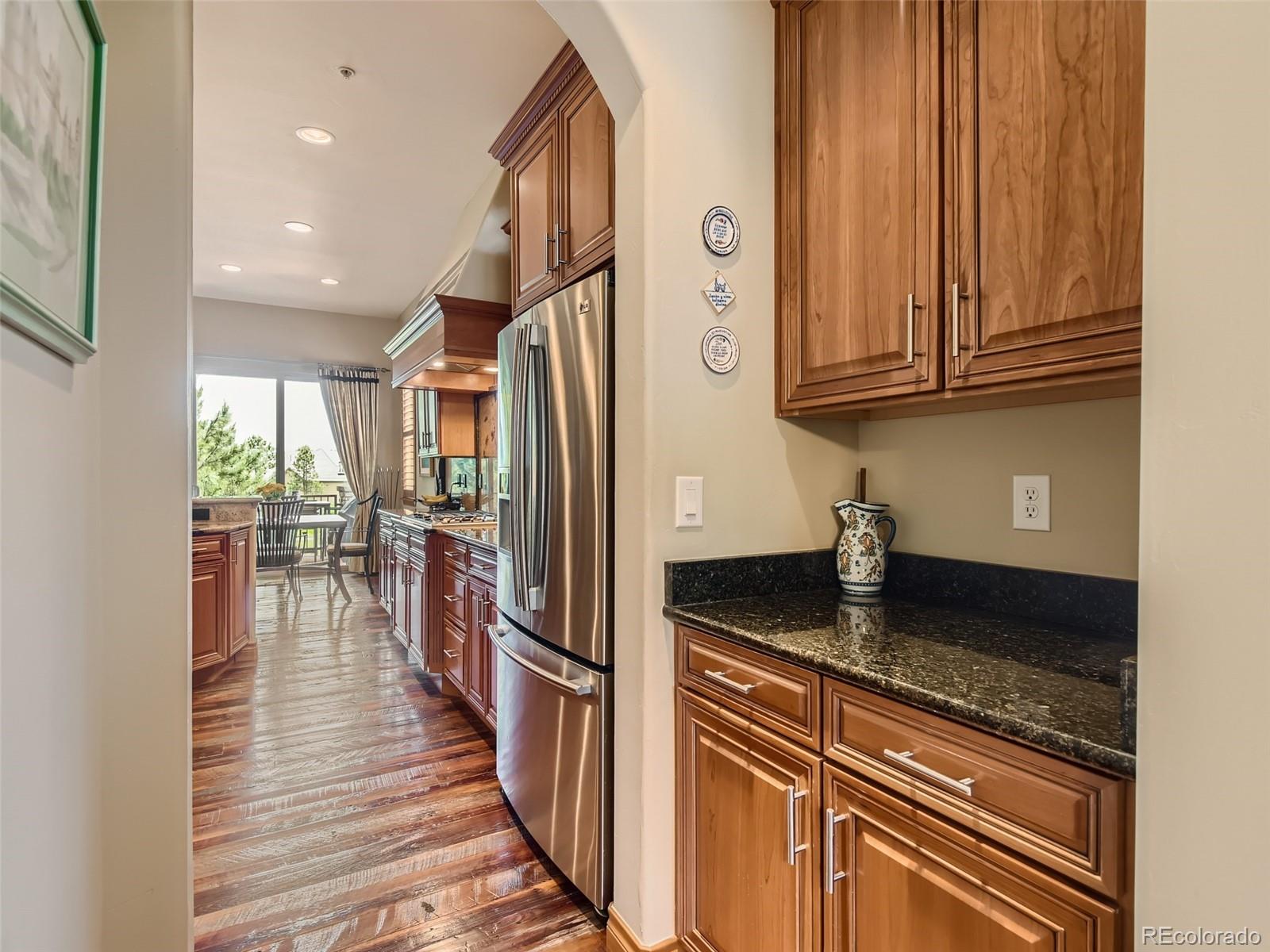 4308 Chateau Ridge Road Castle Rock, CO 80108 - Photo 13 of 41