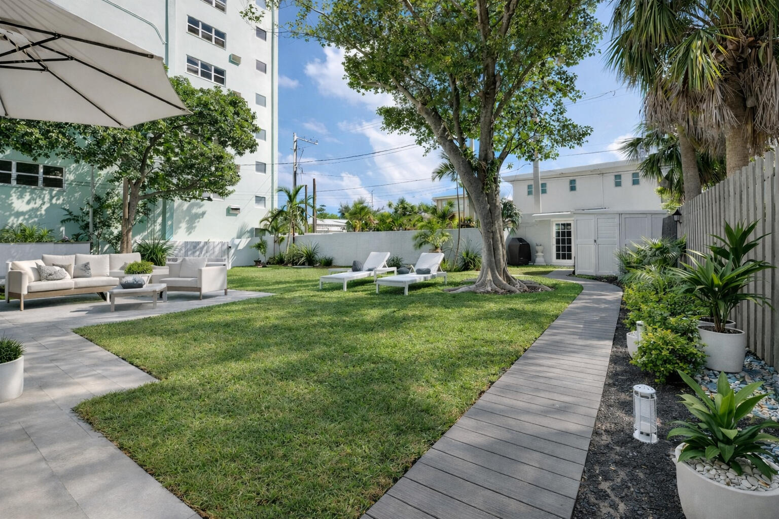 1712 Pierce Street, Unit 2 Hollywood, FL 33020 - Photo 11 of 13 1D80B0A6-FF61-4038-9E6D-A544DB631E38