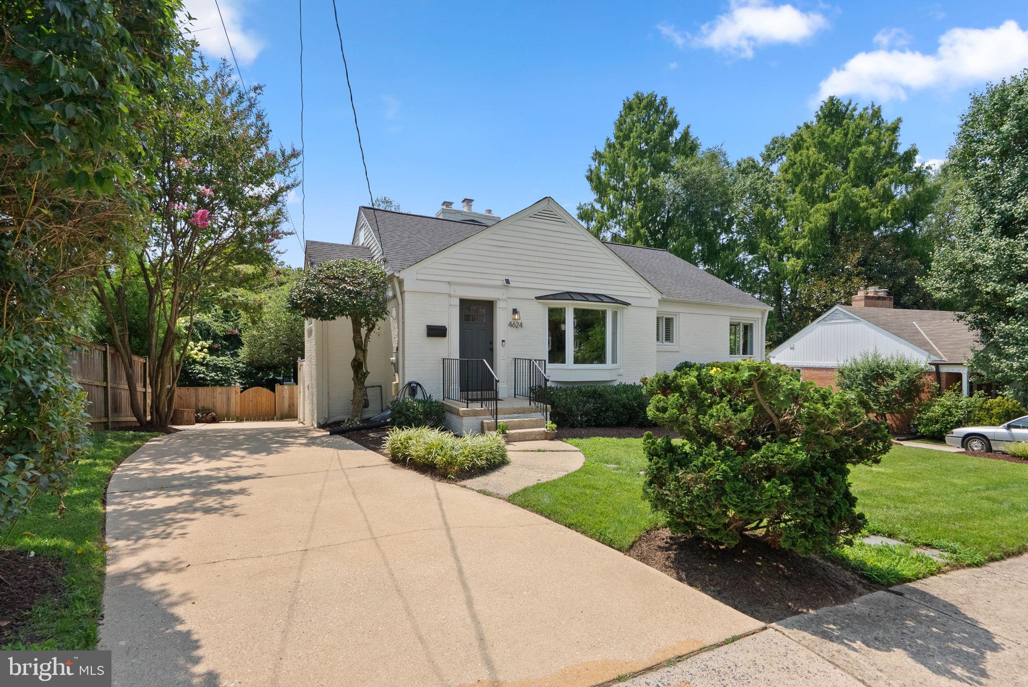 4624 Edgefield Road Bethesda, MD 20814 - Photo 2 of 47 Gallery Image 2