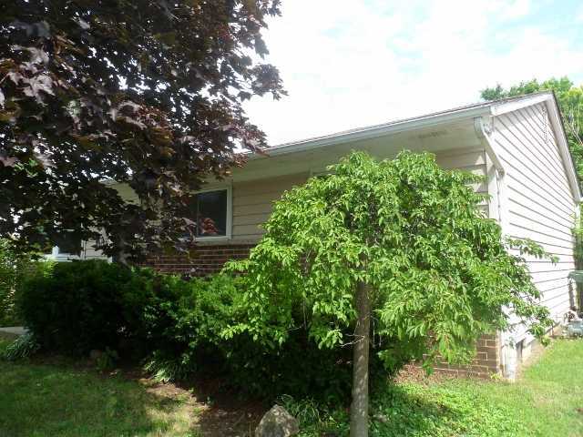 4568 Fairgrove Road Columbus, OH 43231 - Photo 4 of 9 Gallery Image 4