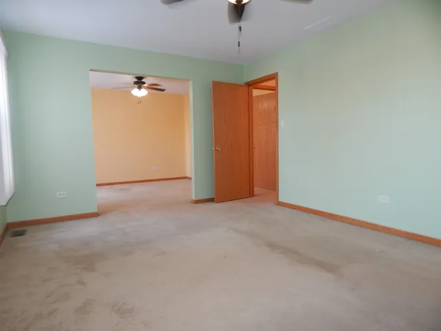 $425,000 | 7603 Locust Lane, Plainfield, IL 60586