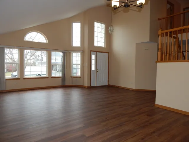 $425,000 | 7603 Locust Lane, Plainfield, IL 60586