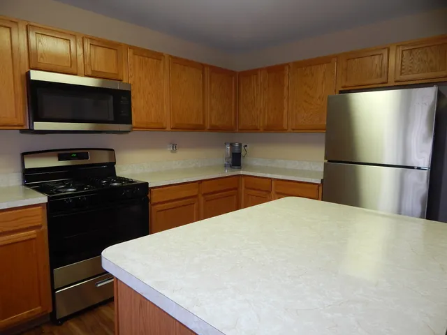 $425,000 | 7603 Locust Lane, Plainfield, IL 60586