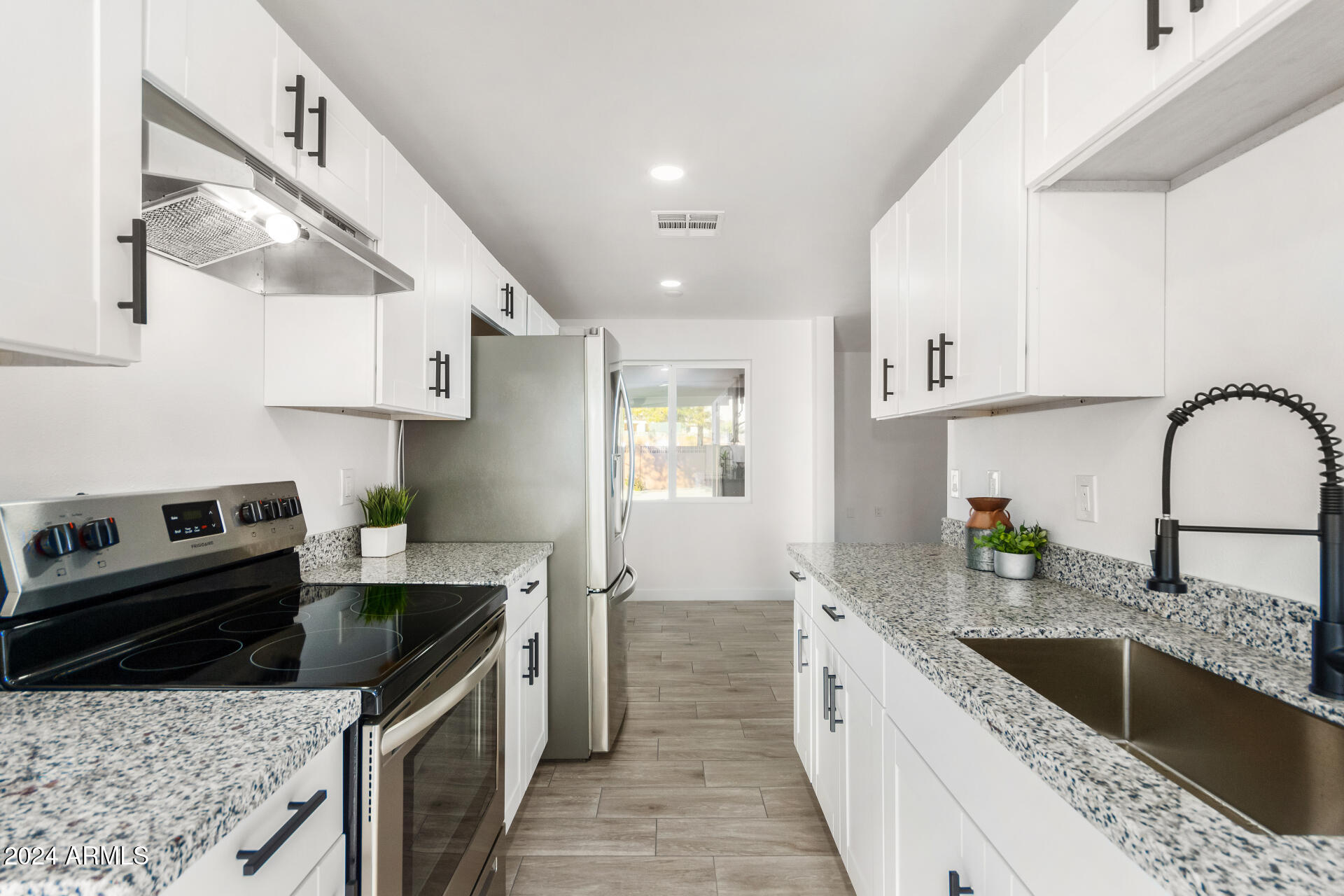 2726 West Lawrence Road Phoenix, AZ 85017 - Photo 10 of 52 Spacious Kitchen