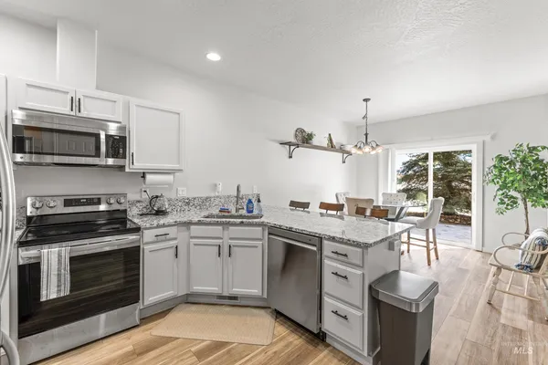 $370,000 | 24 Mangum Circle, Unit 6, Donnelly, ID 83615