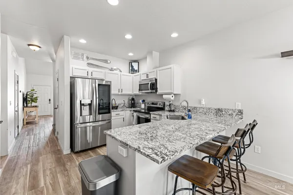 $370,000 | 24 Mangum Circle, Unit 6, Donnelly, ID 83615