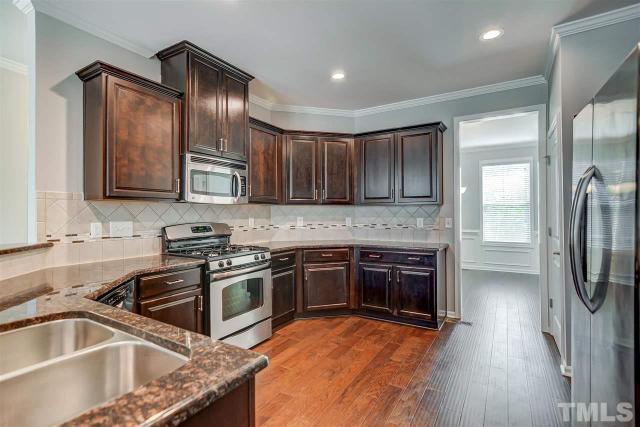 1525 Rodessa Run Raleigh, NC 27607 - Photo 7 of 20