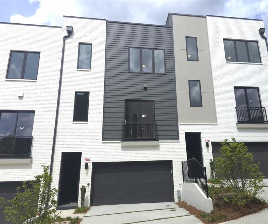 430 Cedar Dust Drive Decatur, GA 30030 - Photo 3 of 61