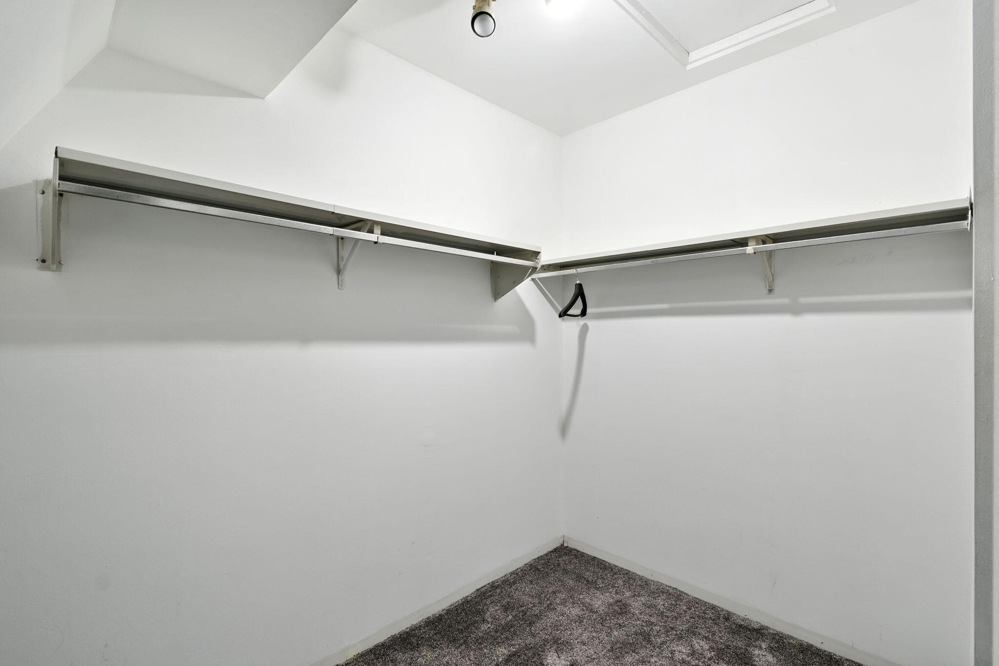 8657 North 73rd Street Milwaukee, WI 53223 - Photo 19 of 24 36-web-or-mls-IMG_0047 Veronica Barrett