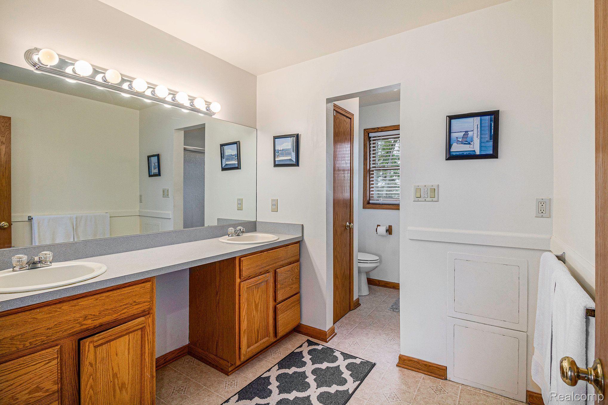 2536 Brilliance Rochester, MI 48309 - Photo 24 of 41
