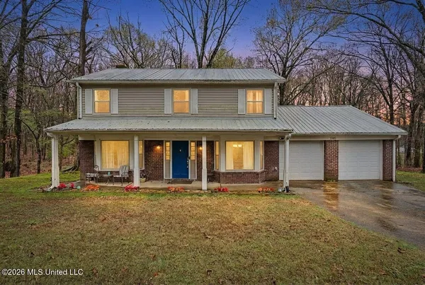 $305,000 | 1365 Jo Ann Drive, Southaven, MS 38671