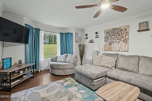 $305,000 | 1365 Jo Ann Drive, Southaven, MS 38671